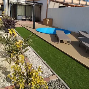 Sarkcsillag Teljes Csaladihaz- Star Complete Family House Szegedin